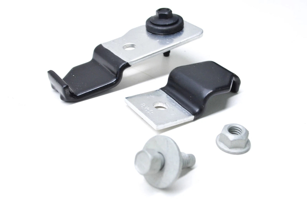 AC Condenser Bracket Kit for Mazda (8L8Z-19712-AA, ZZD4-61-480)