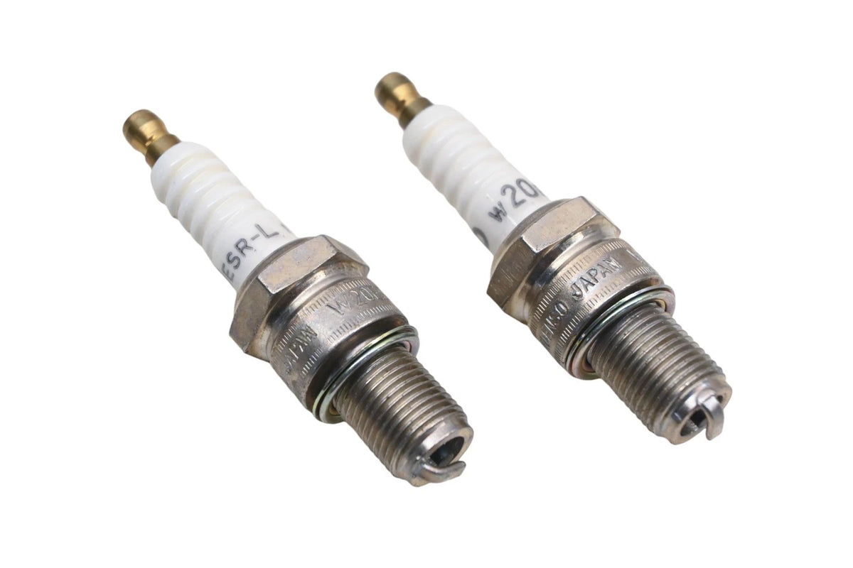 2X Denso W20ESR-L11 Spark Plugs for