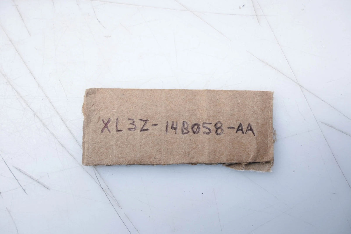 Bag Holder Bracket Assembly for Ford (XL3Z-14B058-AA)