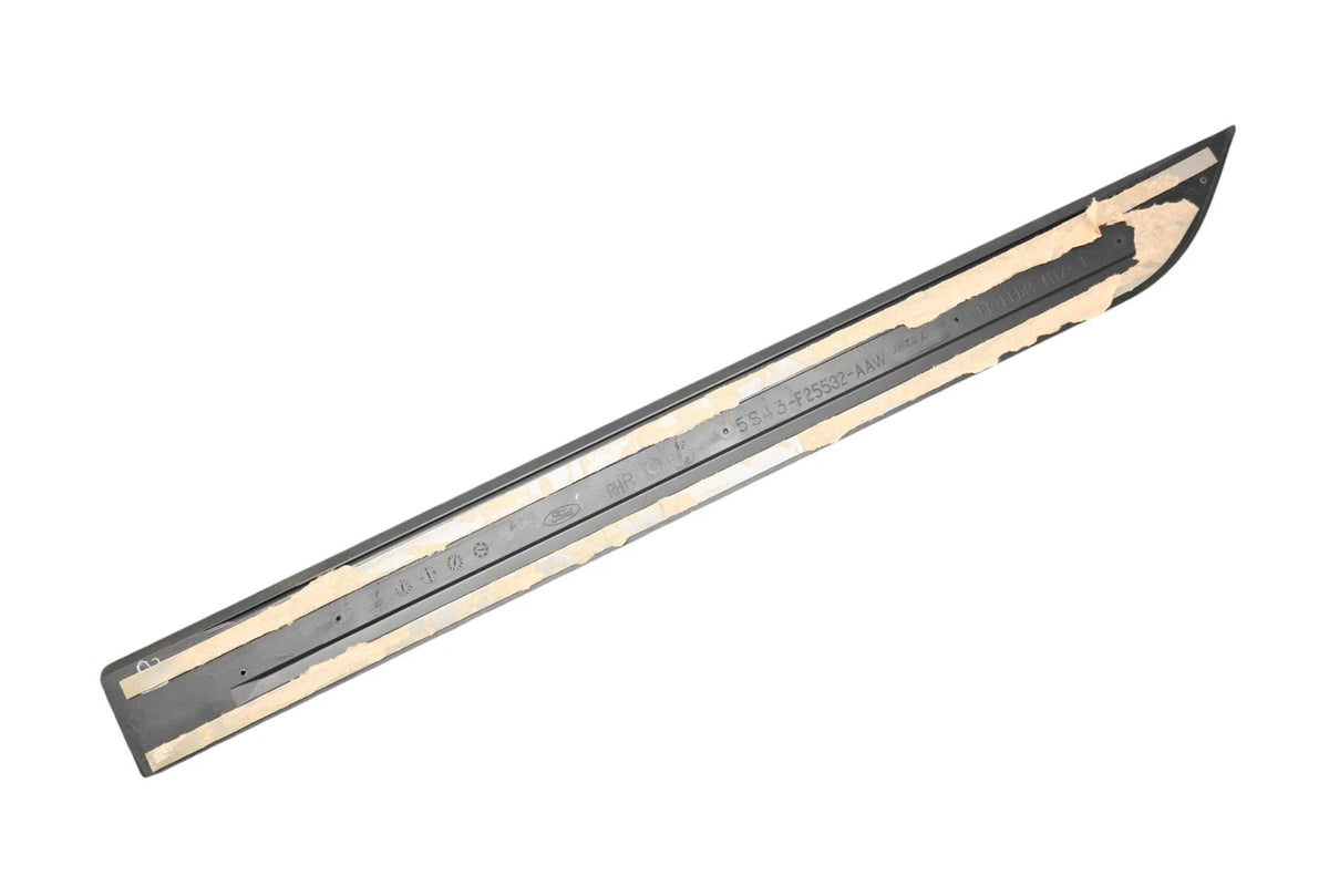 OEM Door Moulding for Ford (5S43-F25532-AAW, 5S43-F25532-AA)