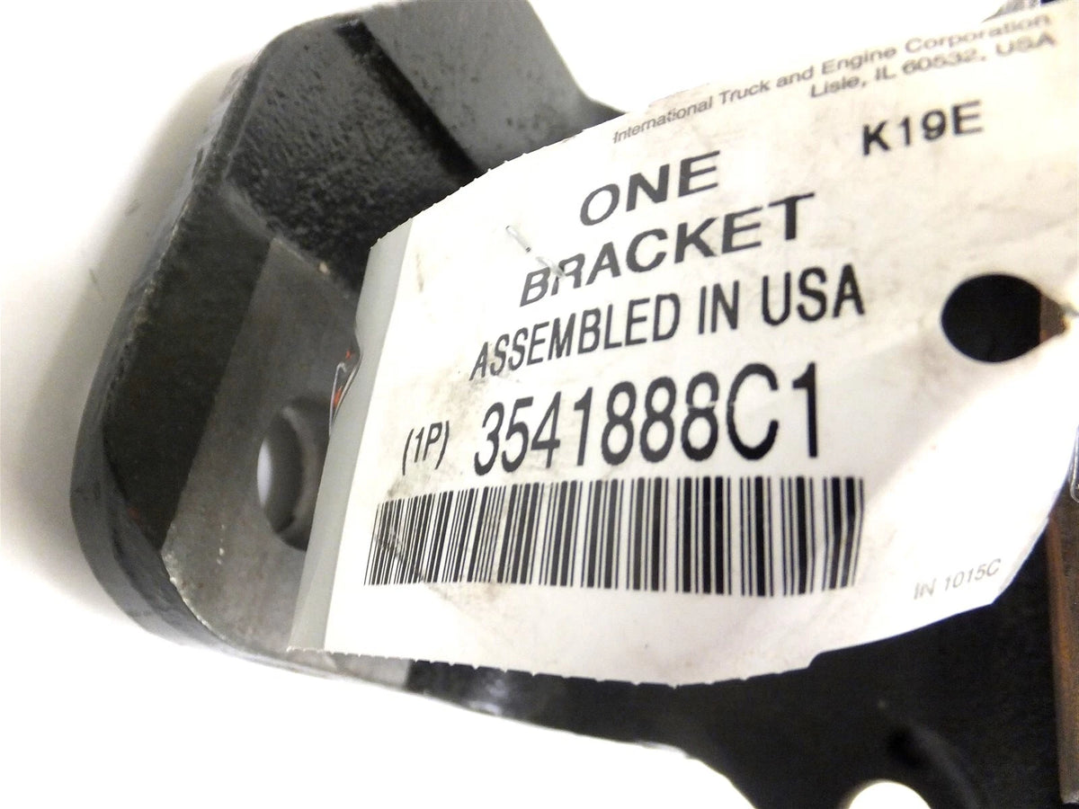 Front Left Spring Bracket with Reinforcement for International (16K-20K)