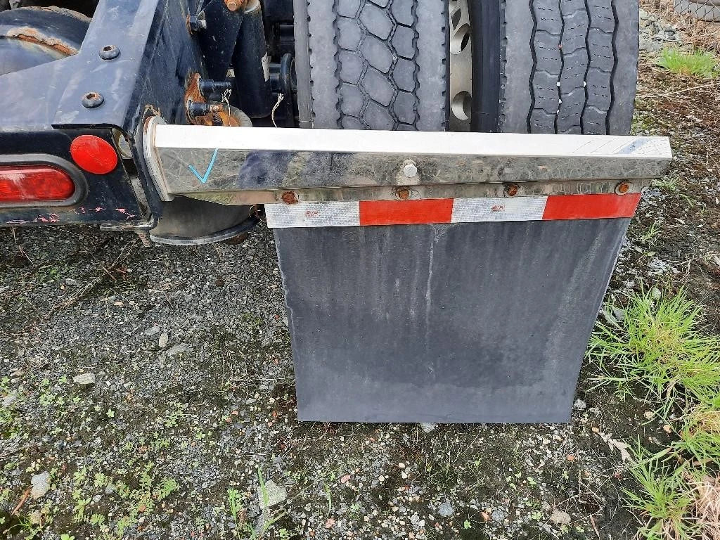 Mud Flap Hanger for Freightliner Cascadia 126 (2022)