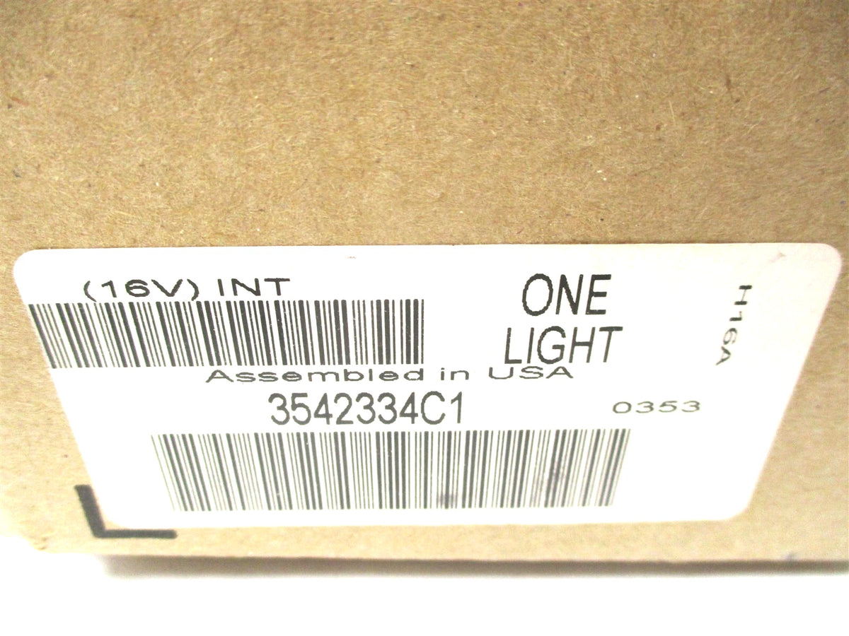 Flood Work Light for International 7600, 4400 (OEM 3542334C1)