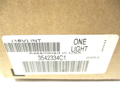 Flood Work Light for International 7600, 4400 (OEM 3542334C1)