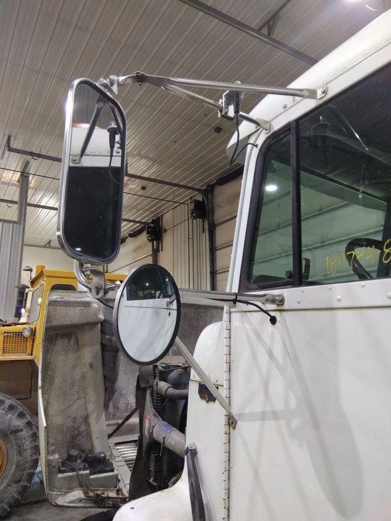 Left Door Mirror for Freightliner FLD112 (1996) MN