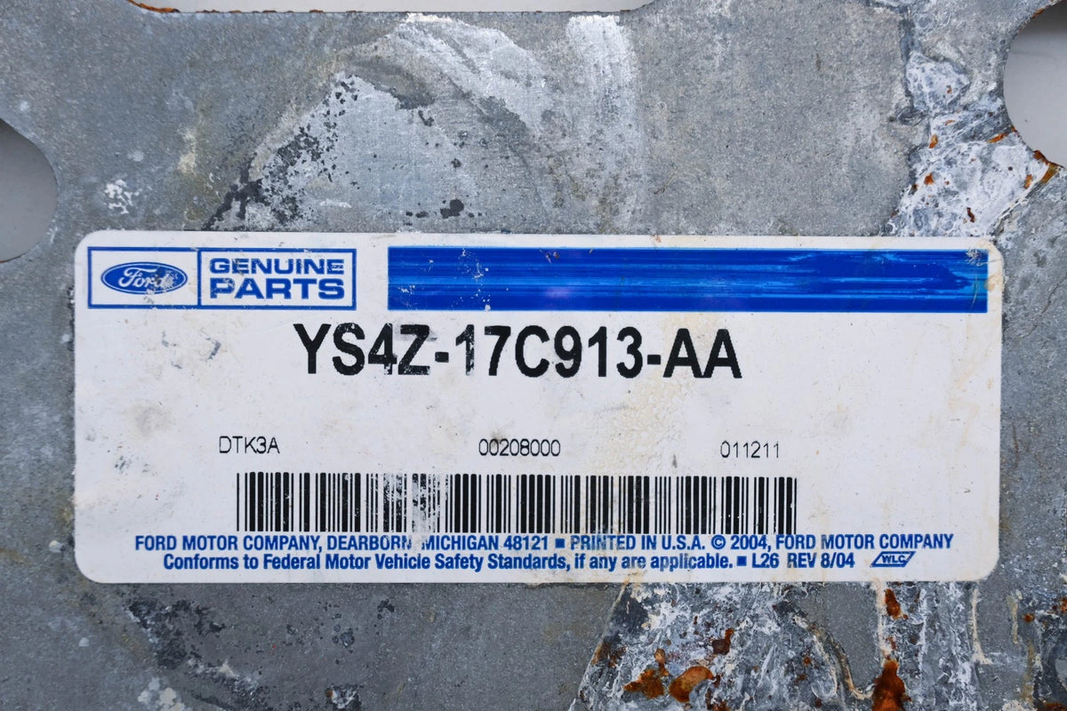 Rear Right Bumper Mounting Plate for Ford (YS4Z-17C913-AA)