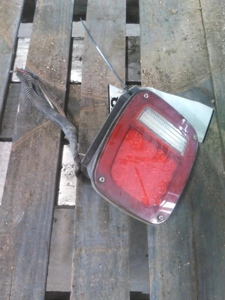 Tail Light for Peterbilt 579 (2016)