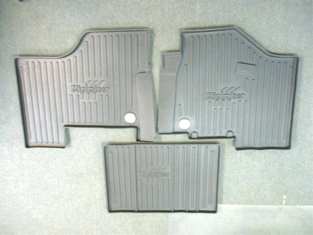 Set of 2 Black Floor Mats for Kenworth T680 T880 579 567 (2015–2023)