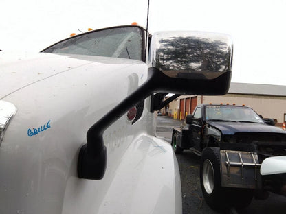 Left Fender/Hood Mirror for Peterbilt 579 (2020)