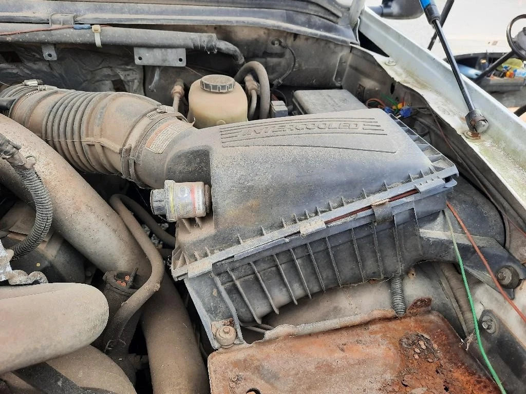 Air Cleaner for Ford F550SD (1999)