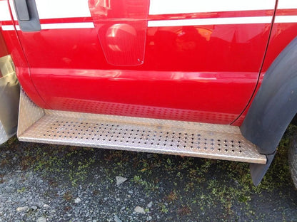 Cab Step for Ford F550SD Super Duty (2012)