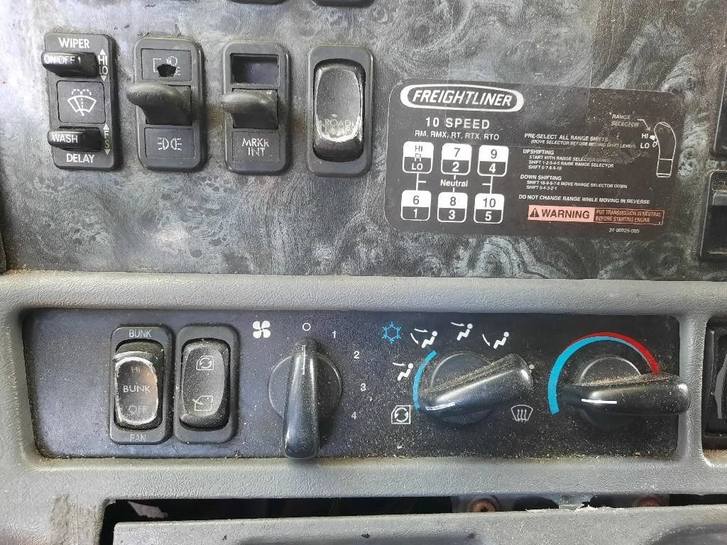 Temperature Control for Freightliner Columbia 120 (2002)