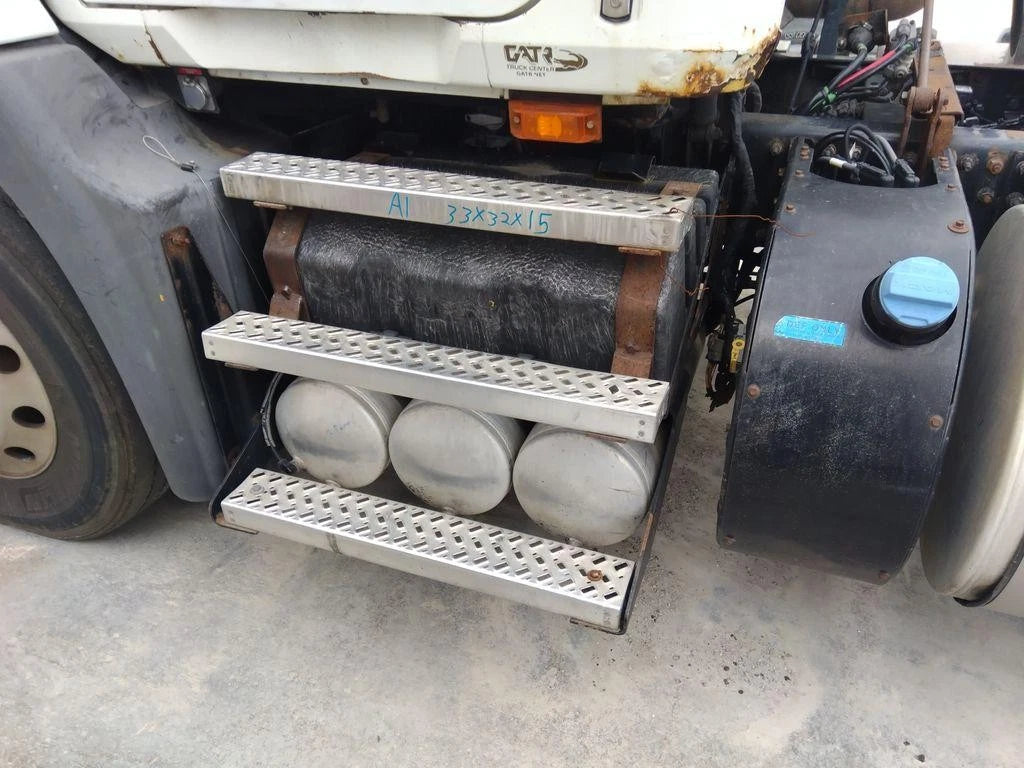 Battery Box Cover for Mack CXU613 (2014) - Replaces NA, MN