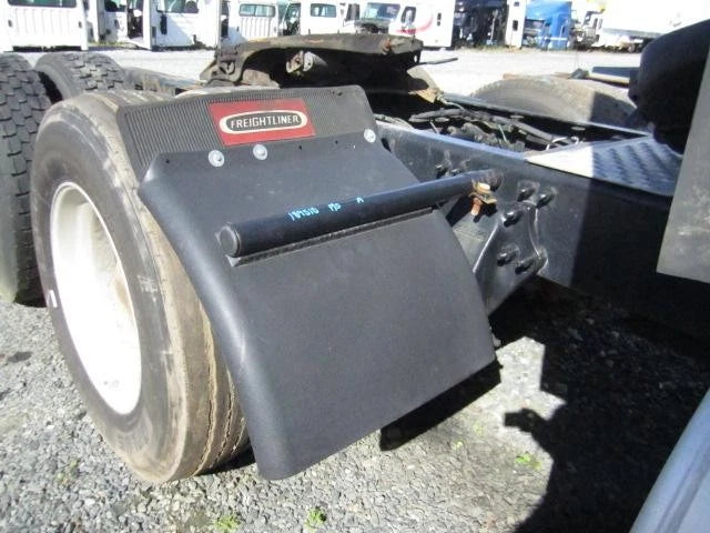 Rear Quarter Half Fender Right for Freightliner Cascadia 125 (2016)