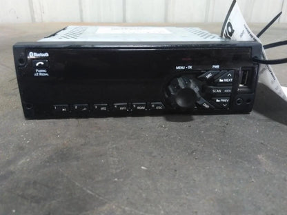 Radio AM/FM/Bluetooth for International LT (2019)
