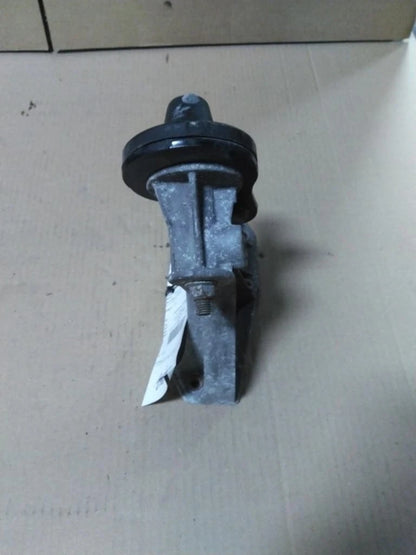Hood Bracket for Freightliner Cascadia 125 (2016)