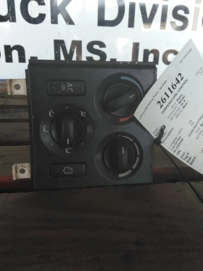 Temperature Control for Volvo VNL (2015)