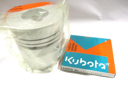 Piston and Ring Kit for Kubota V4302 (07916-27540) +0.2
