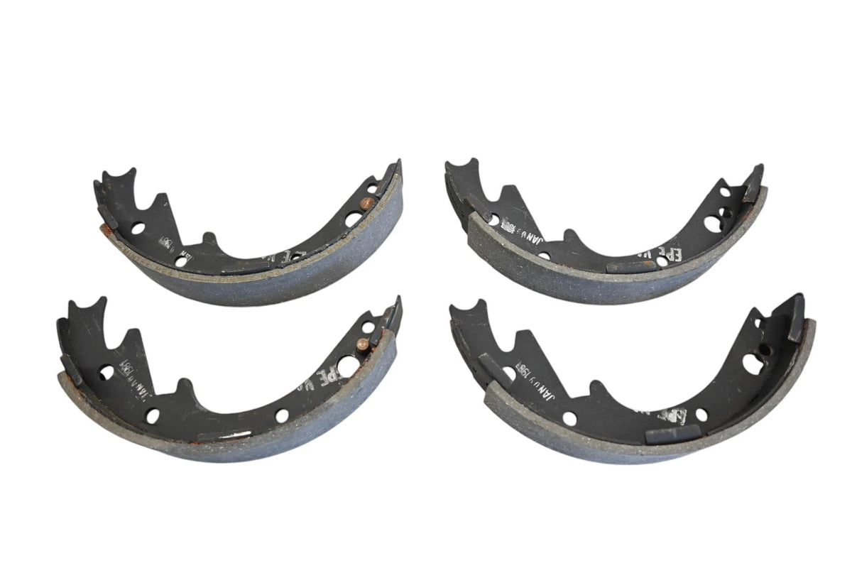 Remanufactured Rear Drum Brake Shoe Kit for Toyota Corona (1981–1982)