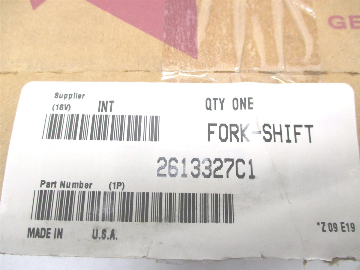 Differential Shift Fork for International 3296 (OEM 2613327C1, 3296-A-1379)