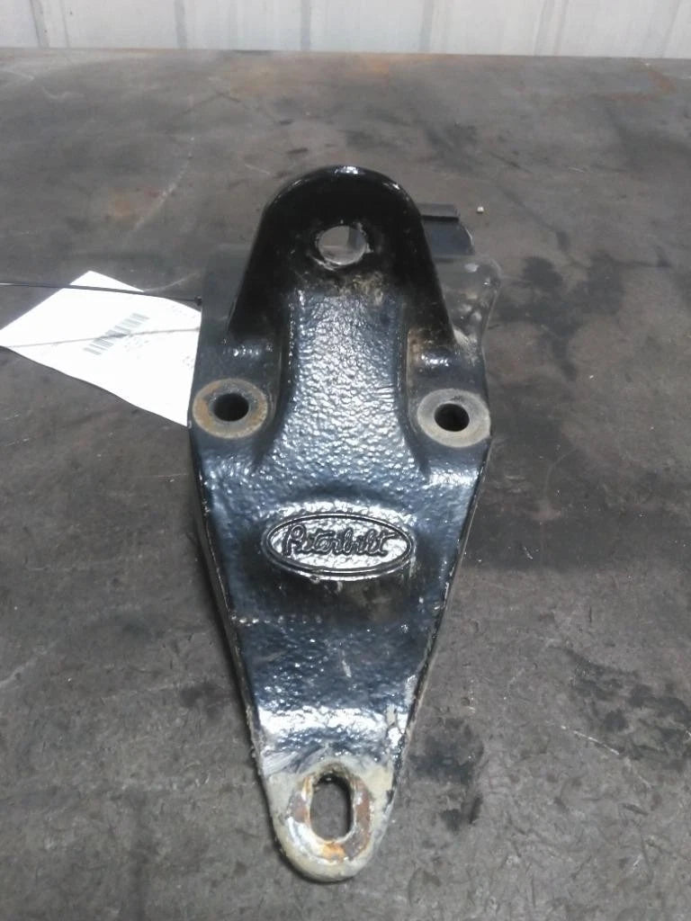 Cab Mount Bracket Right for Peterbilt 386 (2010)