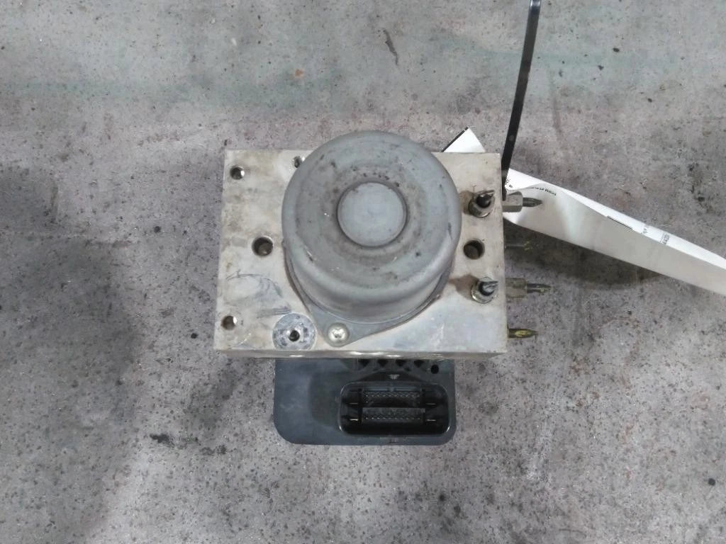 Brake Control Module (ABS) for Isuzu NPR (2018) - Replaces 898321036