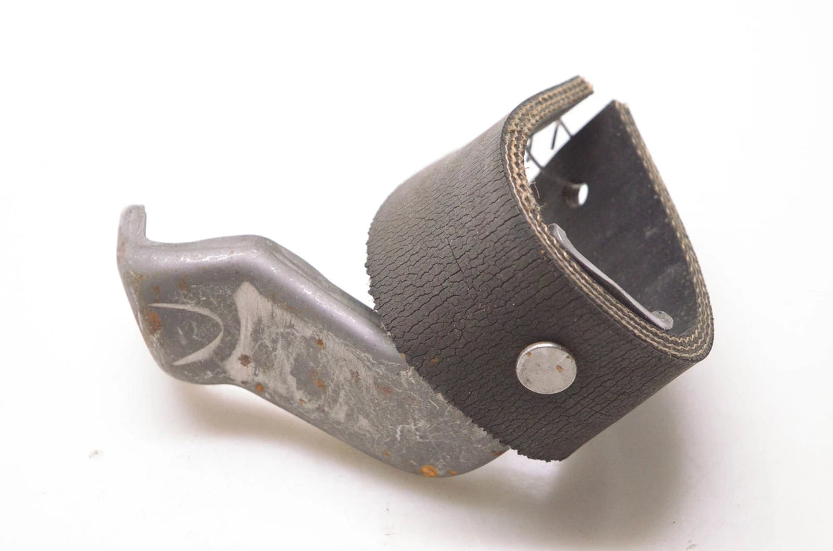 Exhaust Hanger for Nickson Industries 804, BR-720, TH-885