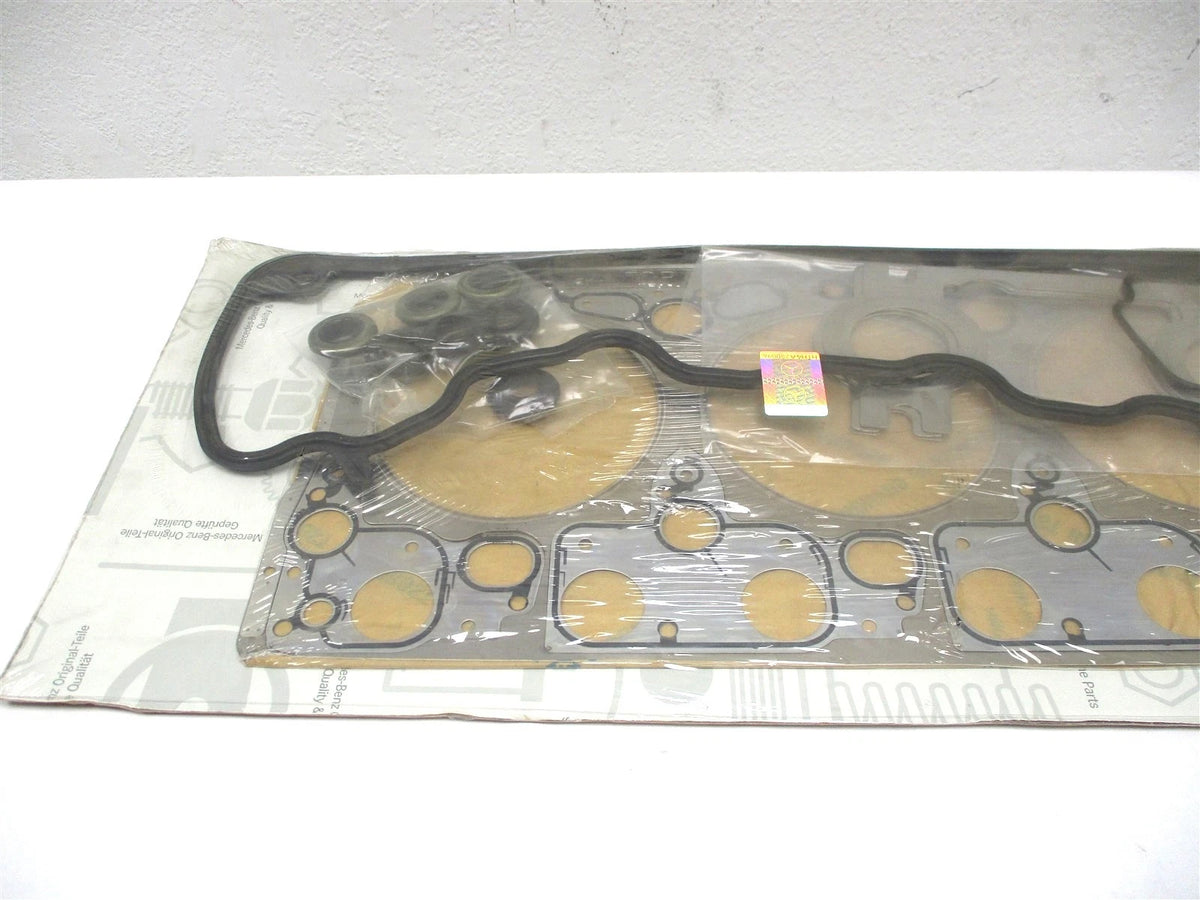 Engine Cylinder Head Gasket Kit for Mercedes A-Class (A9060105421)