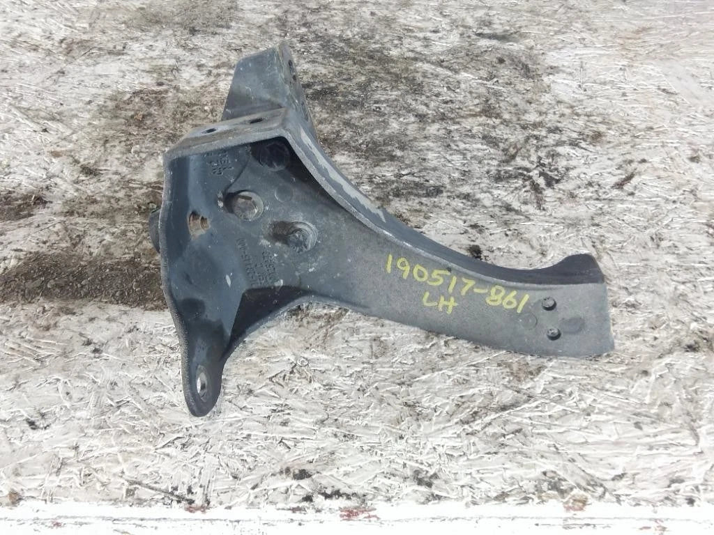 Bumper Bracket Left for Freightliner M2 106 (2017)