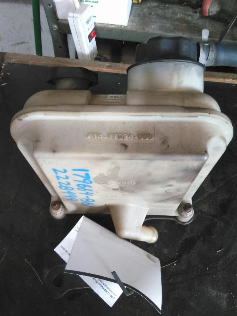 Power Steering Reservoir for Freightliner M2 106 (2016)