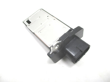 OEM Air Cleaner Air Flow Sensor for Mitsubishi (ME226022)
