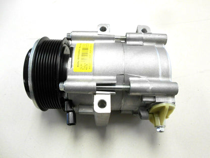 AC Compressor for Ford E-350 E-450 (2000–2002) 8C24-19D629-AB FS-18 6013290C2