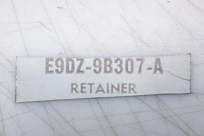 Retainer for Ford (E9DZ-9B307-A)