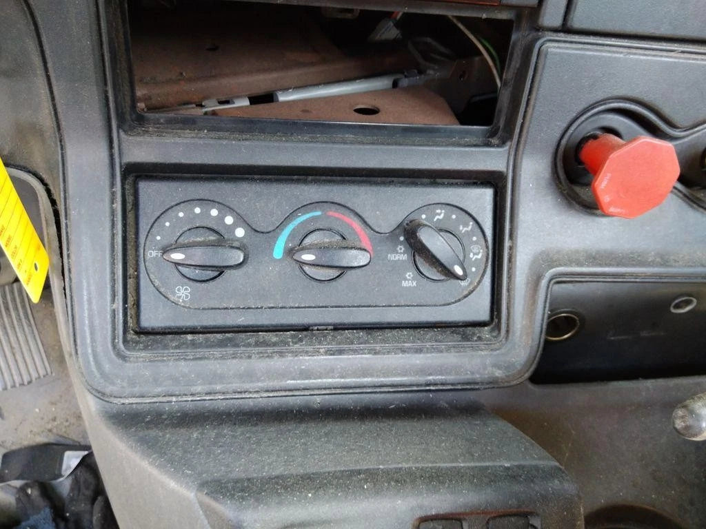 Temperature Control for International ProStar 122 (2016)