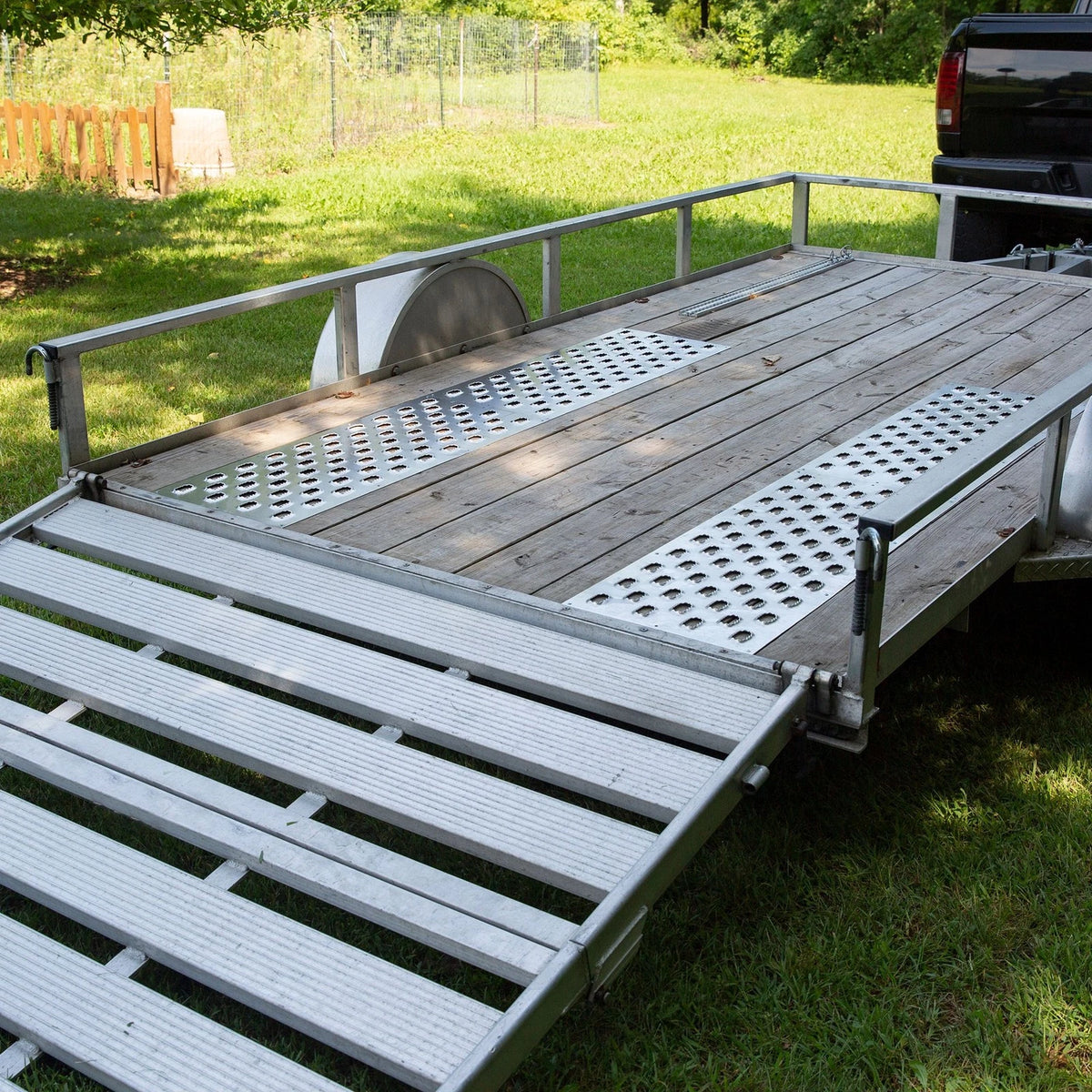 Set of 4 HD Ramps 39.75" x 16" Trailer Tread Oval Punch Plate Traction