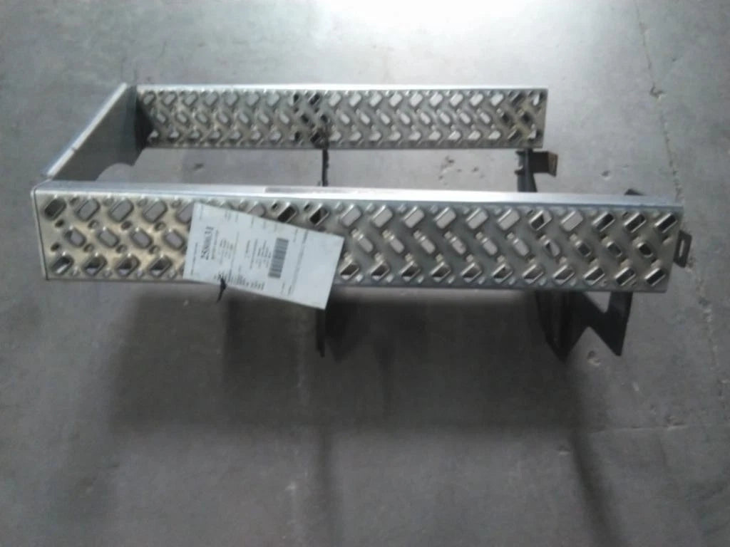 Battery Box Step for Mack CXU612 (2017)
