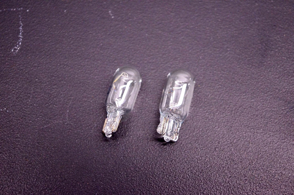 2X 194LF Bulbs for
