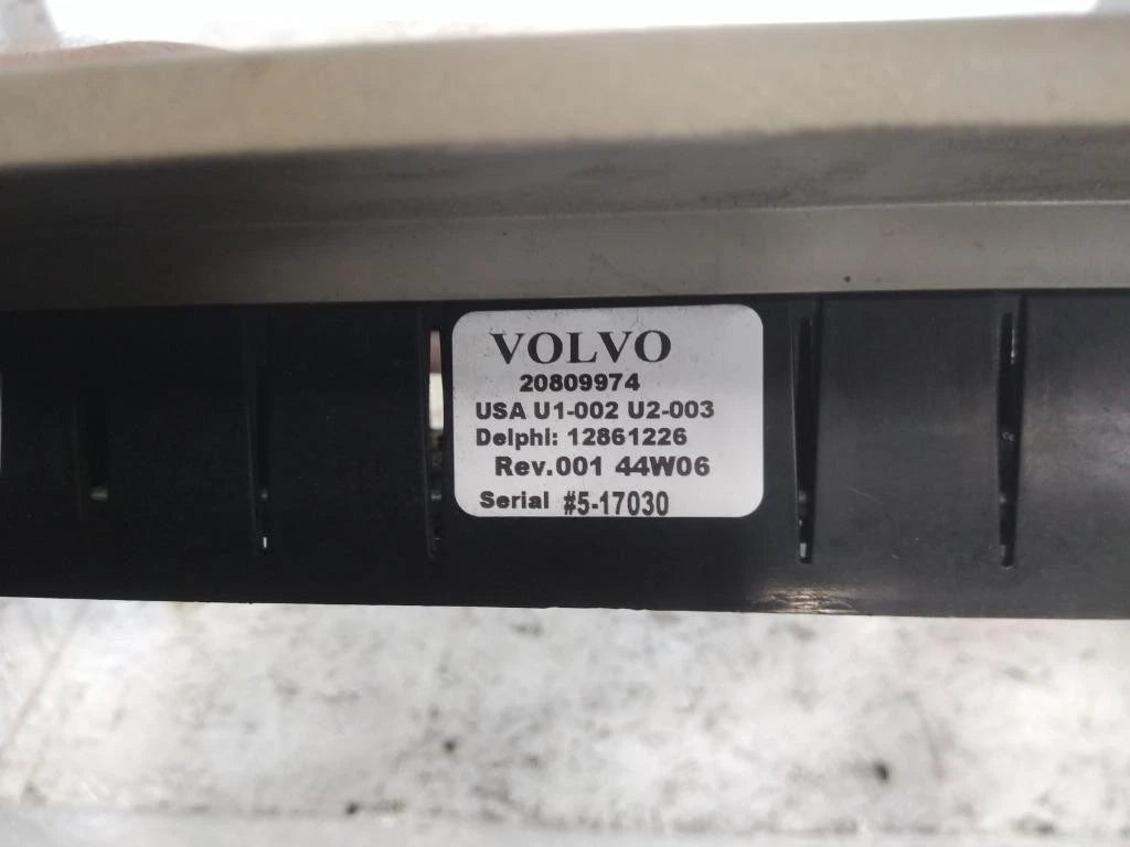 Temperature Control for Volvo VNL (2007)