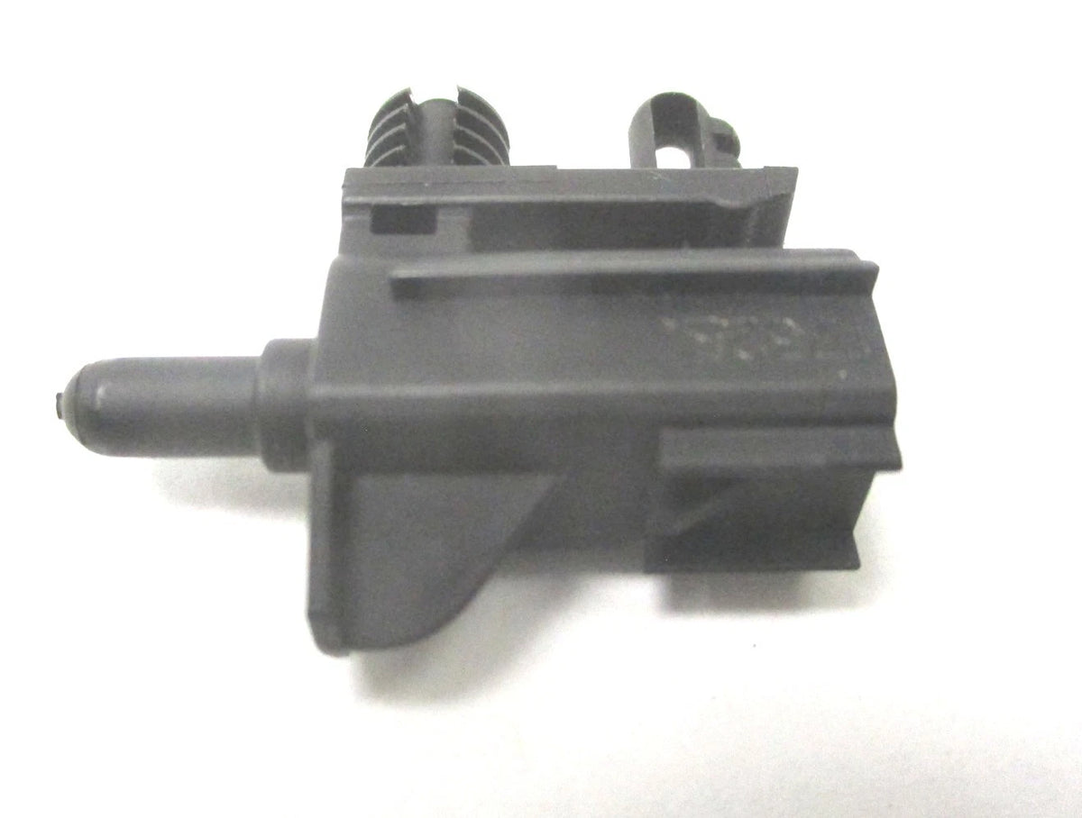 Outside Air Temperature Sensor for Freightliner (66-04727-000)