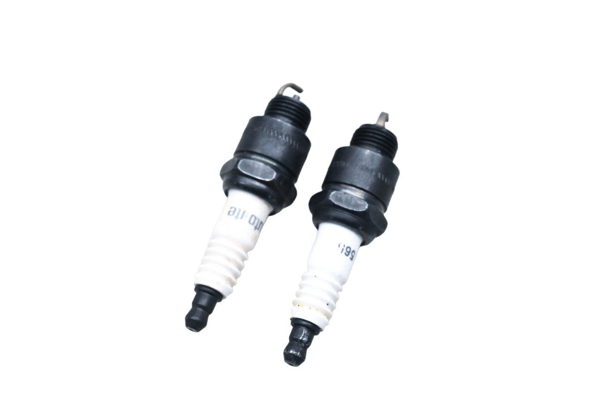 2X Autolite 565 Copper Core Spark Plugs for
