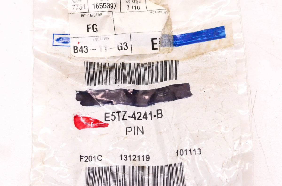OEM Rear Differential Locking Pin for Ford F-250 Super Duty (2008–2010)