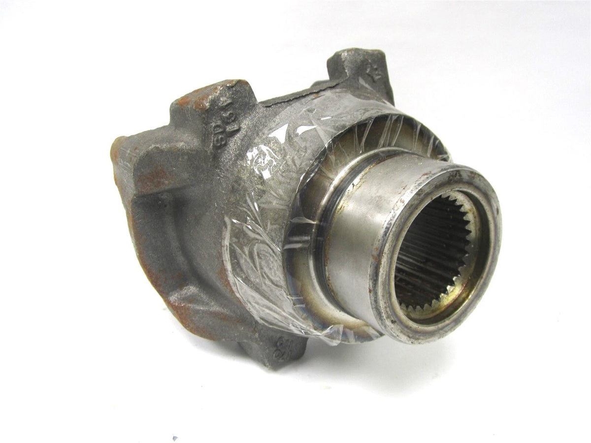 Trunnion Flange for International SPL170 (OEM 3514671C1, Spicer 170-4-771-1)