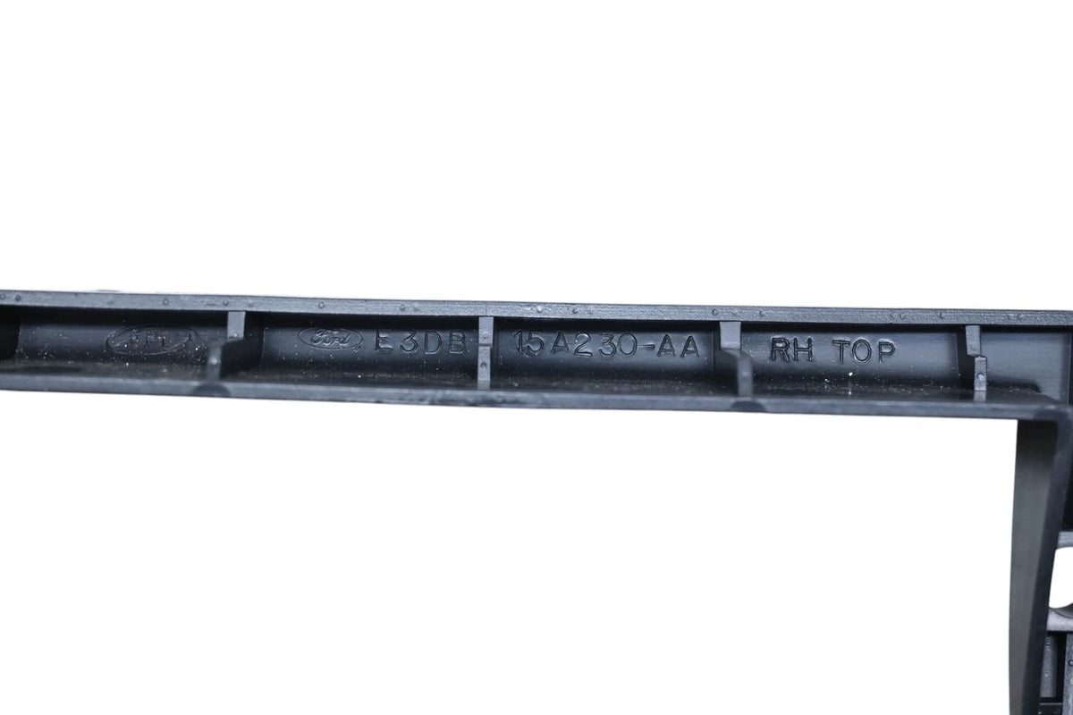 OEM Right Hand Top Mounting Bracket for Ford (E3DB-15A230-AA)