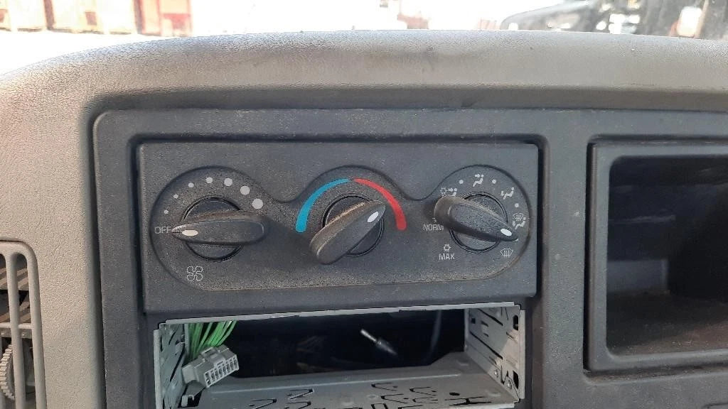 Temperature Control for International 4400 (2012)