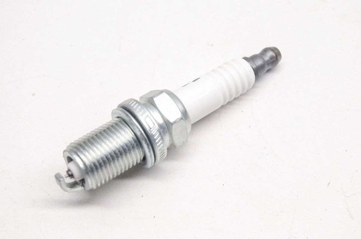 Champion RC7PYCB Spark Plug for NOS