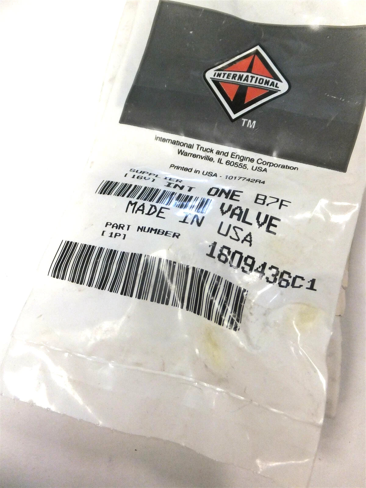 Fuel Filter to Tank Valve Assy for International (1809436C1)