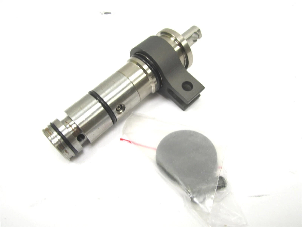 Cab Lift Cylinder Pump for International (1697168C91)