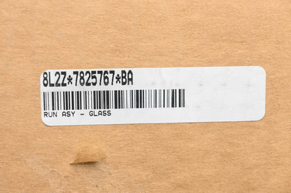 Carlite Rear Right Vent Glass Assembly for