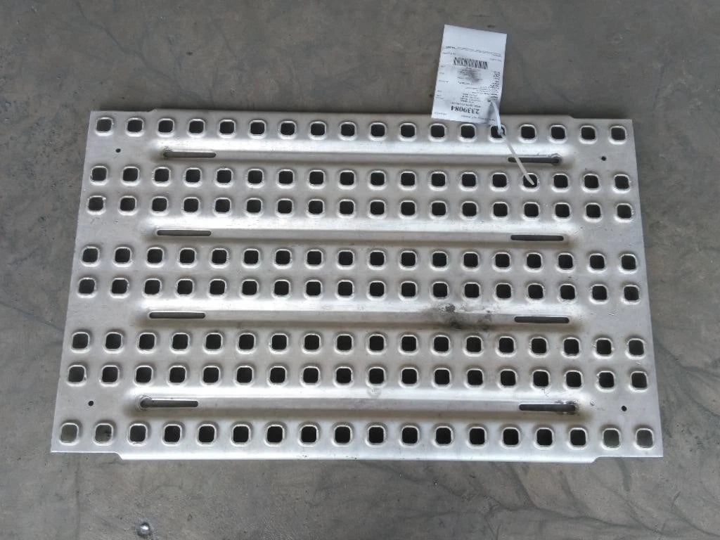 Deck Catwalk for Volvo VNM (2016)