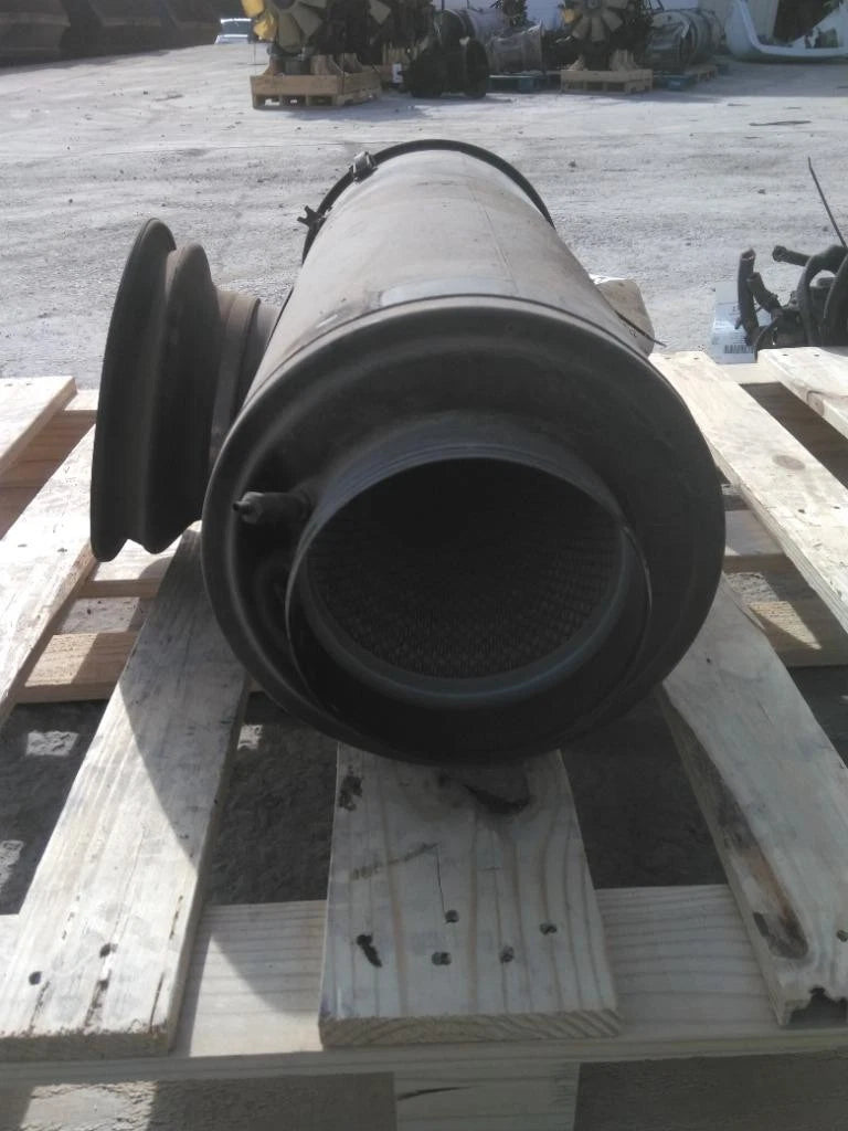 Air Cleaner for Mack CH612 (1997)